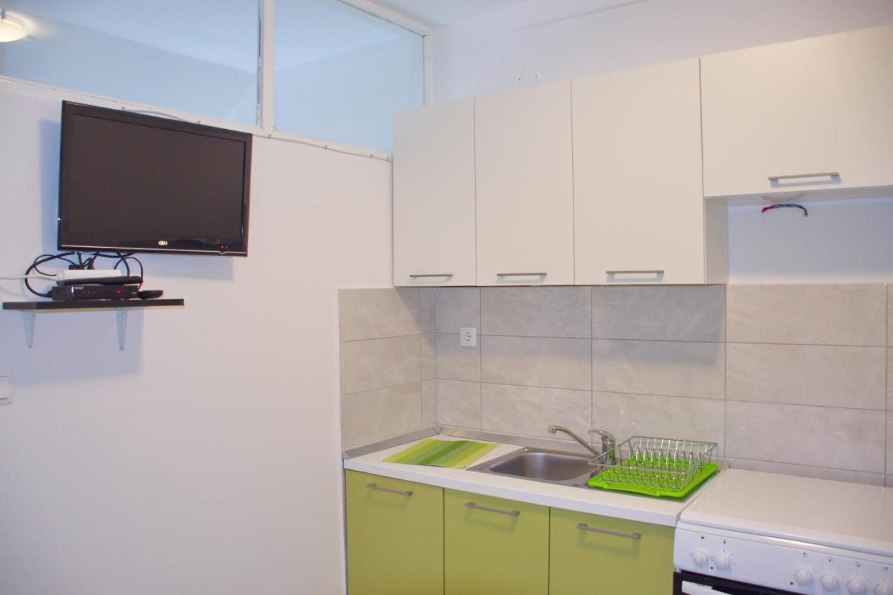 Apartmani Vidusin โนวาลยา ภายนอก รูปภาพ