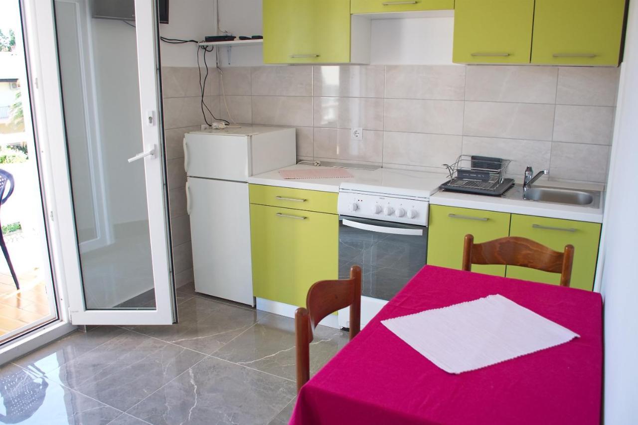 Apartmani Vidusin โนวาลยา ภายนอก รูปภาพ