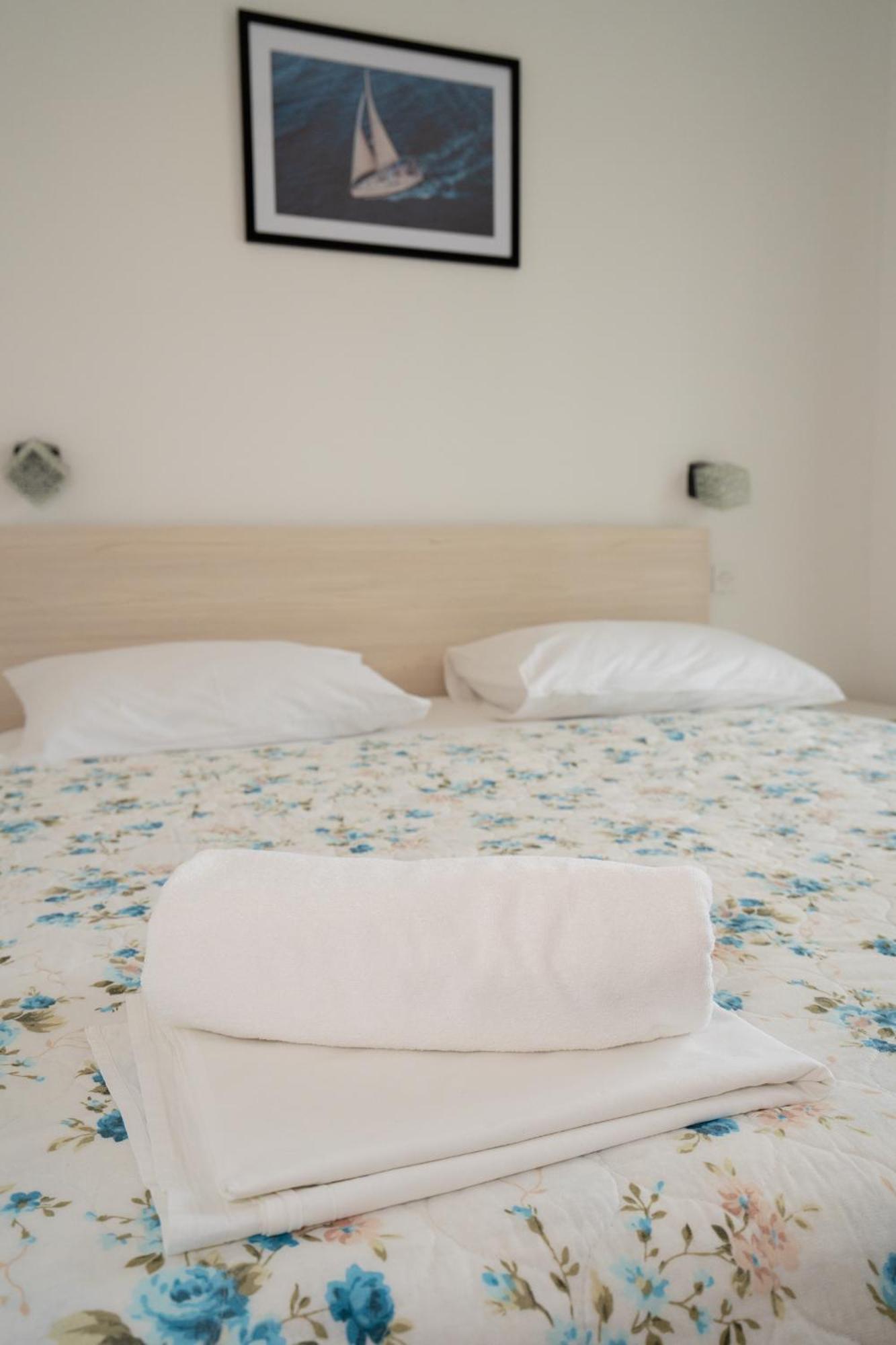 Apartmani Vidusin โนวาลยา ภายนอก รูปภาพ