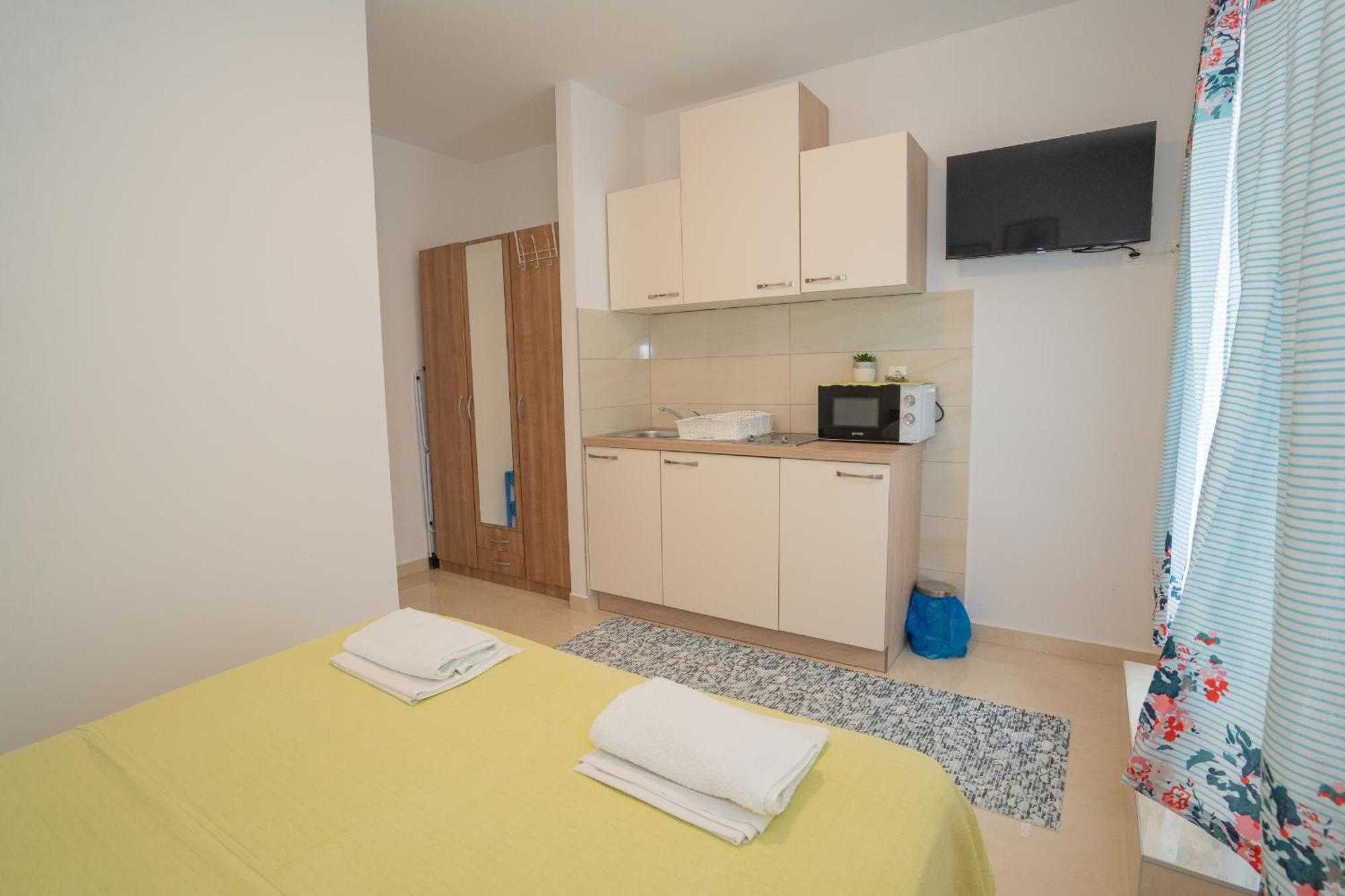 Apartmani Vidusin โนวาลยา ภายนอก รูปภาพ