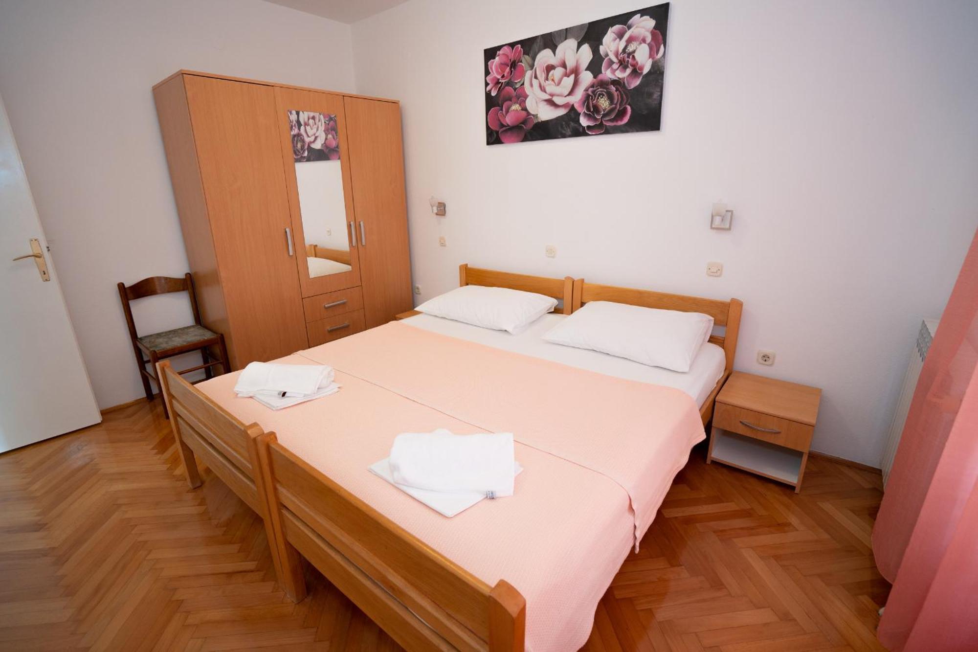 Apartmani Vidusin โนวาลยา ภายนอก รูปภาพ